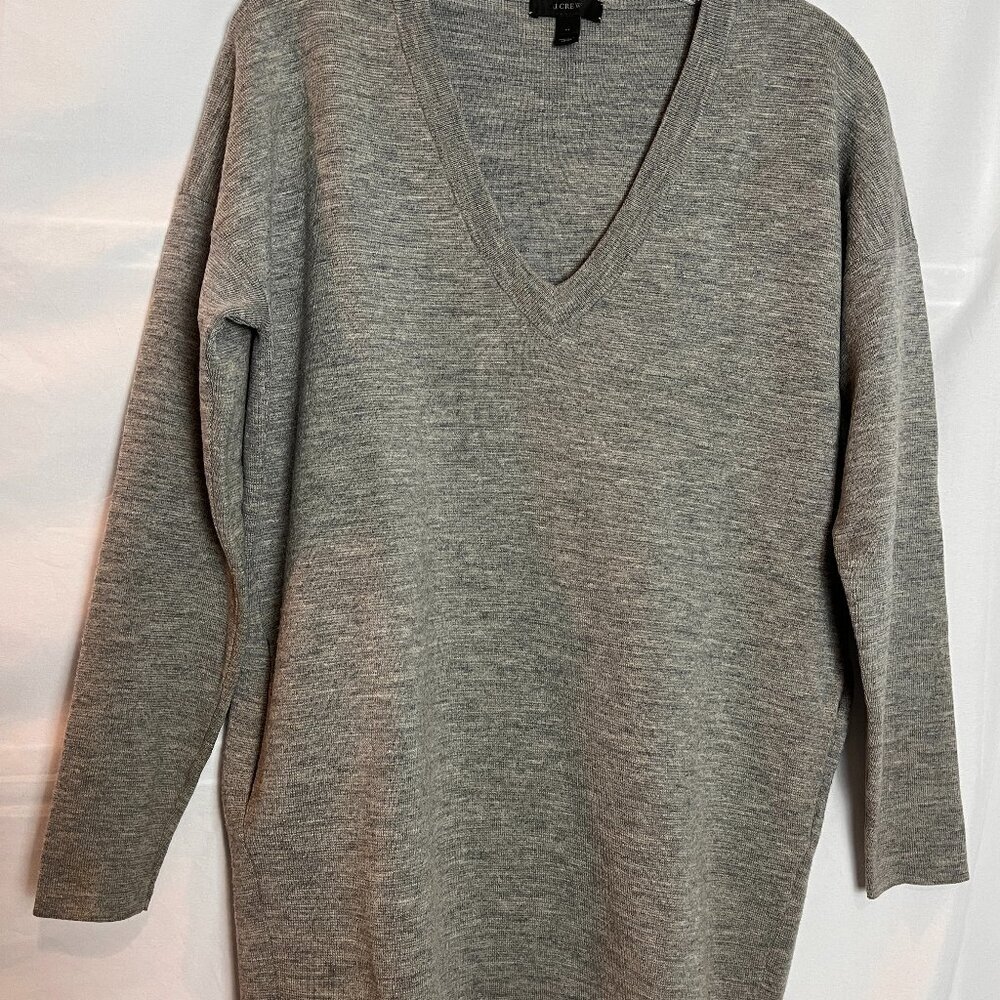 Women's J.Crew Grey V neck 100% merino Wool Sweater w/pockets size XS